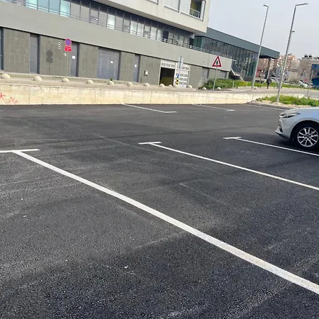 Daire Iris Private Parking Split